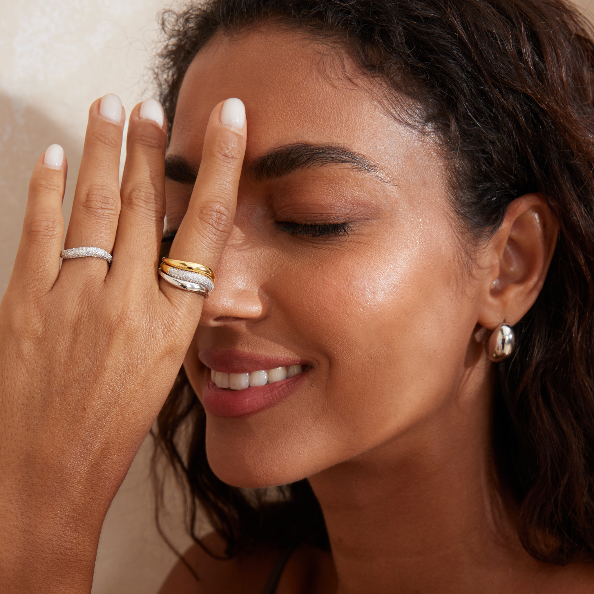 Shoreline Pebble Earring Studs - Yellow Gold