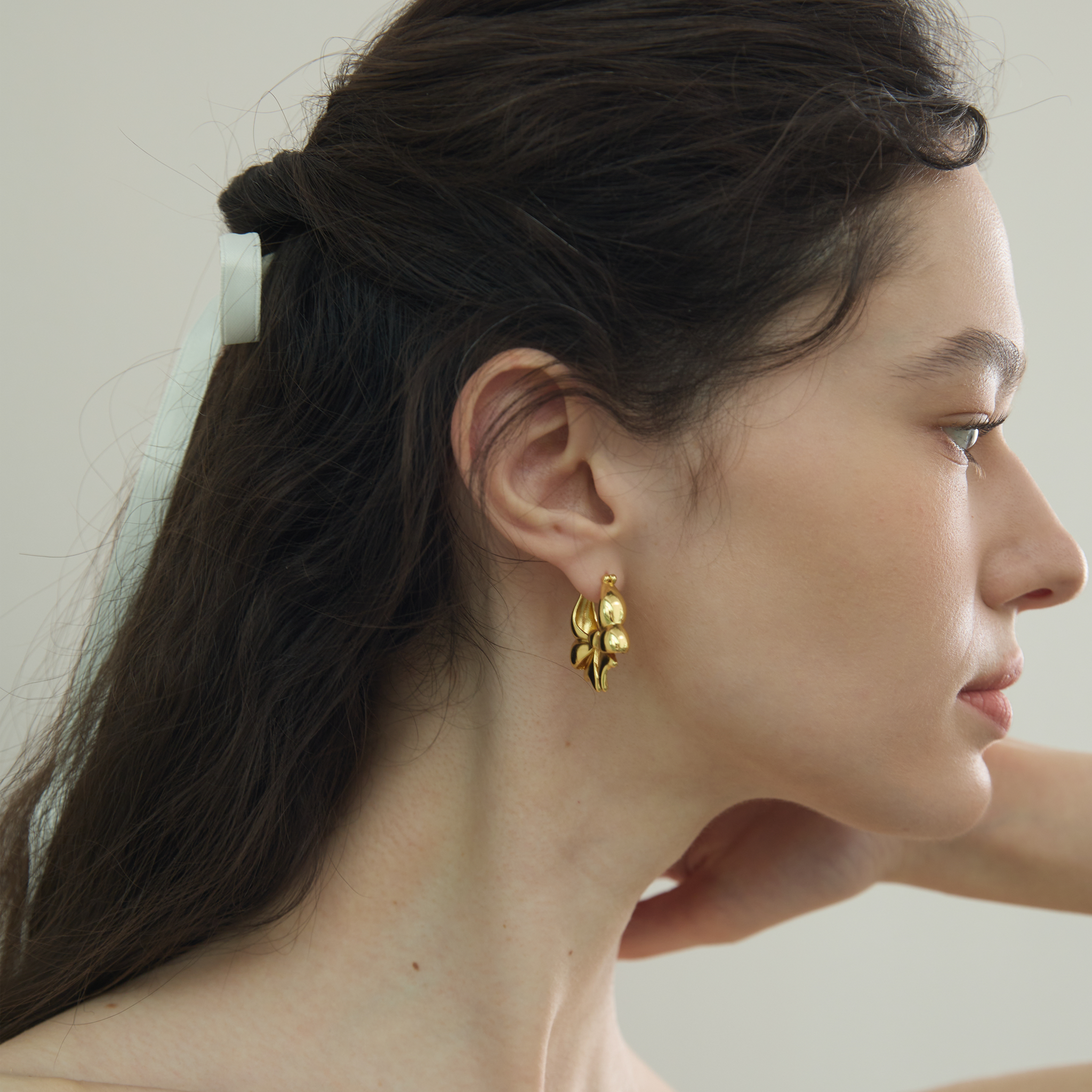 Grand Bal au Château Earrings - Yellow Gold