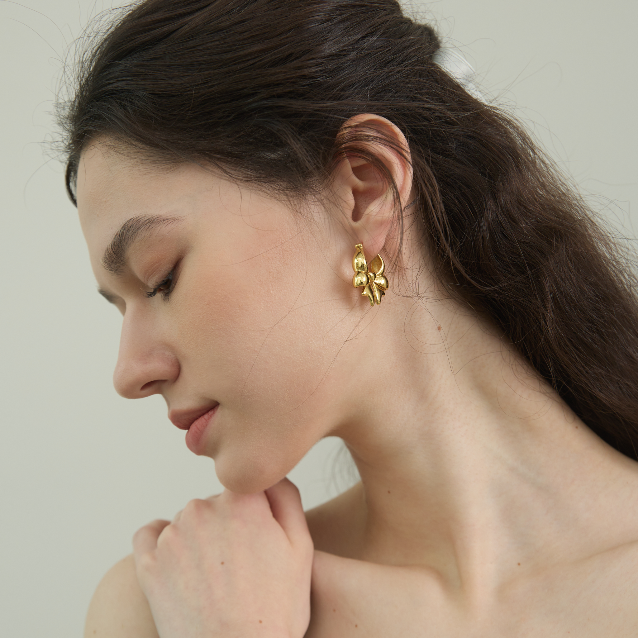 Grand Bal au Château Earrings - Silver