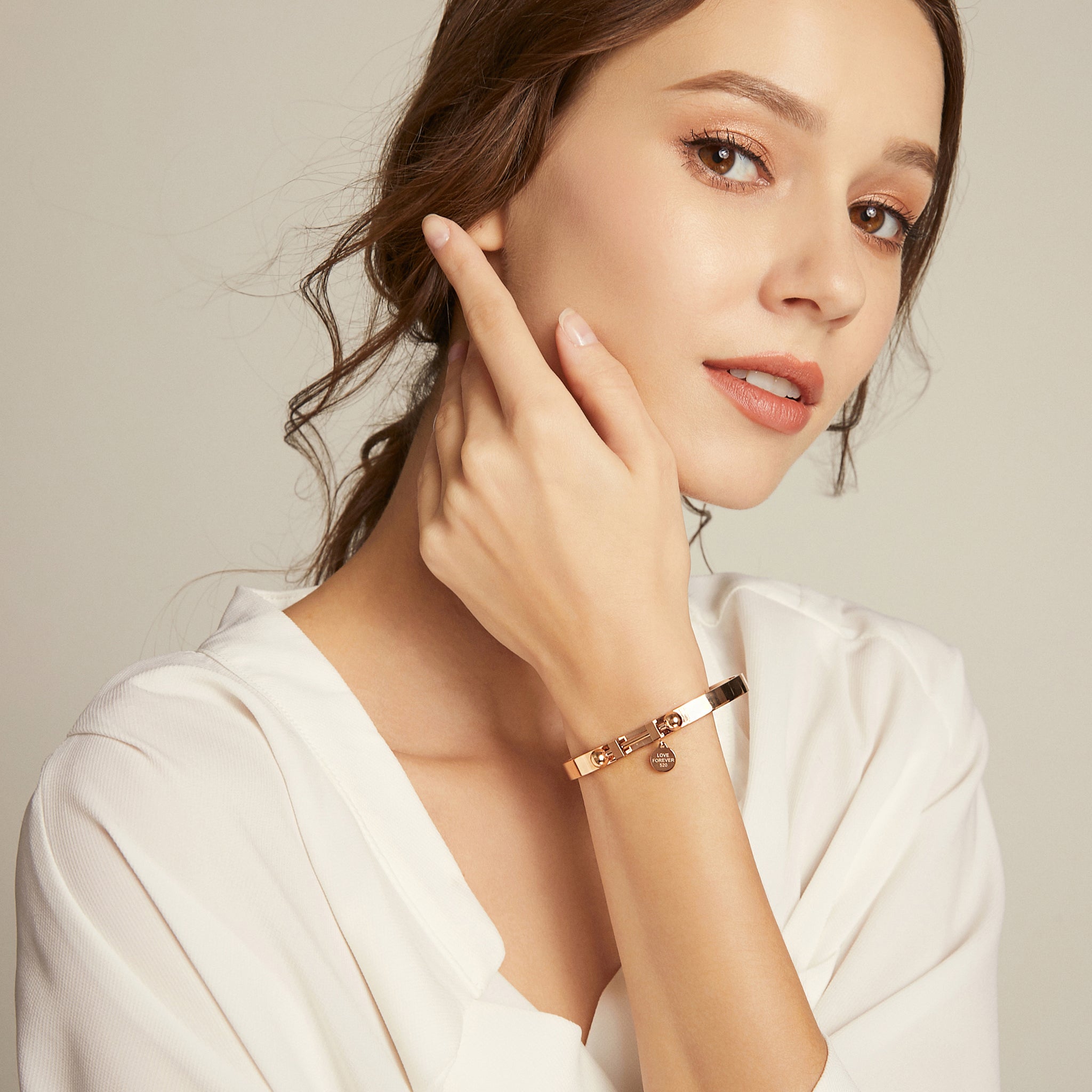 Raise the Bar Bangle - Rose Gold