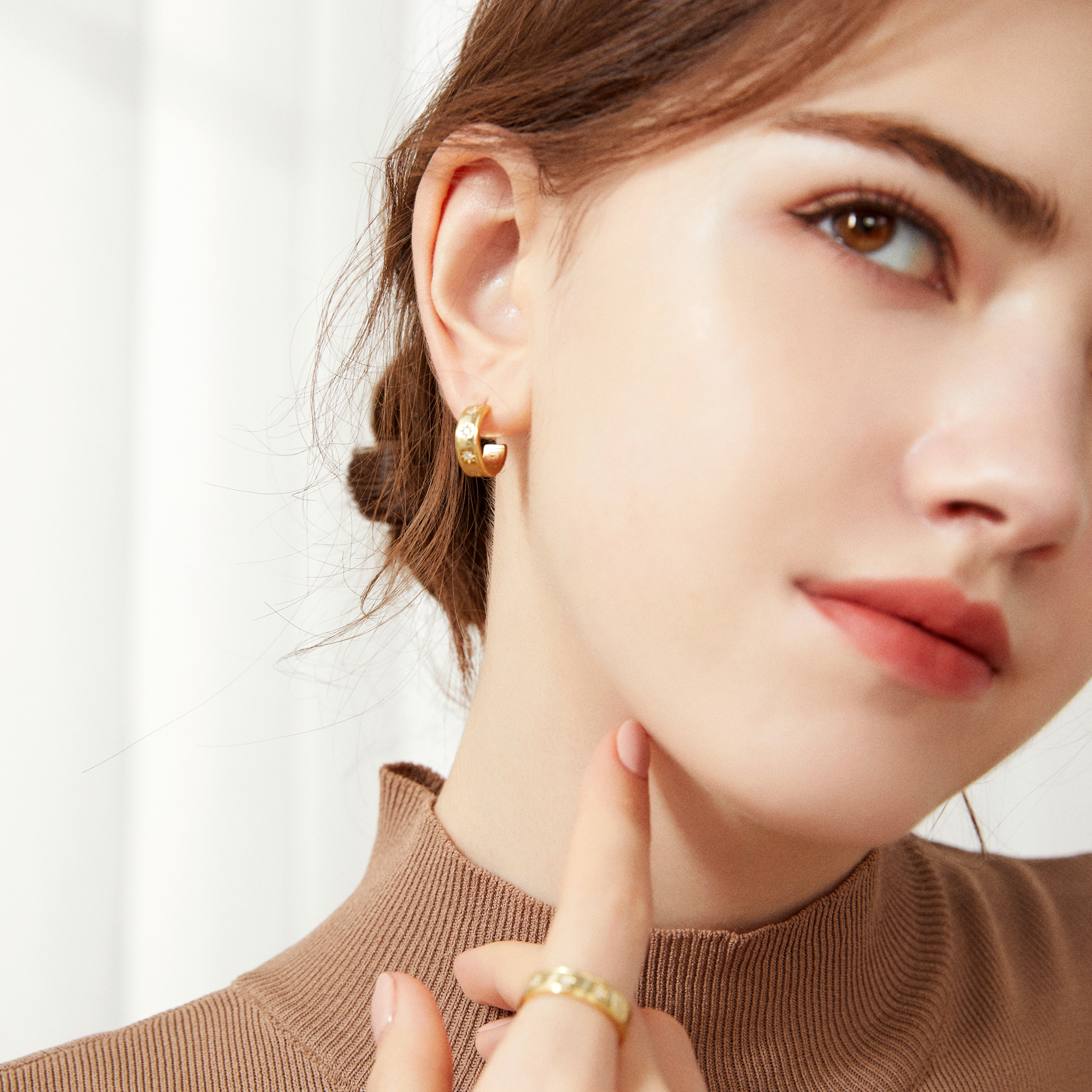 Comet Constellation Hoop Earrings - Yellow Gold
