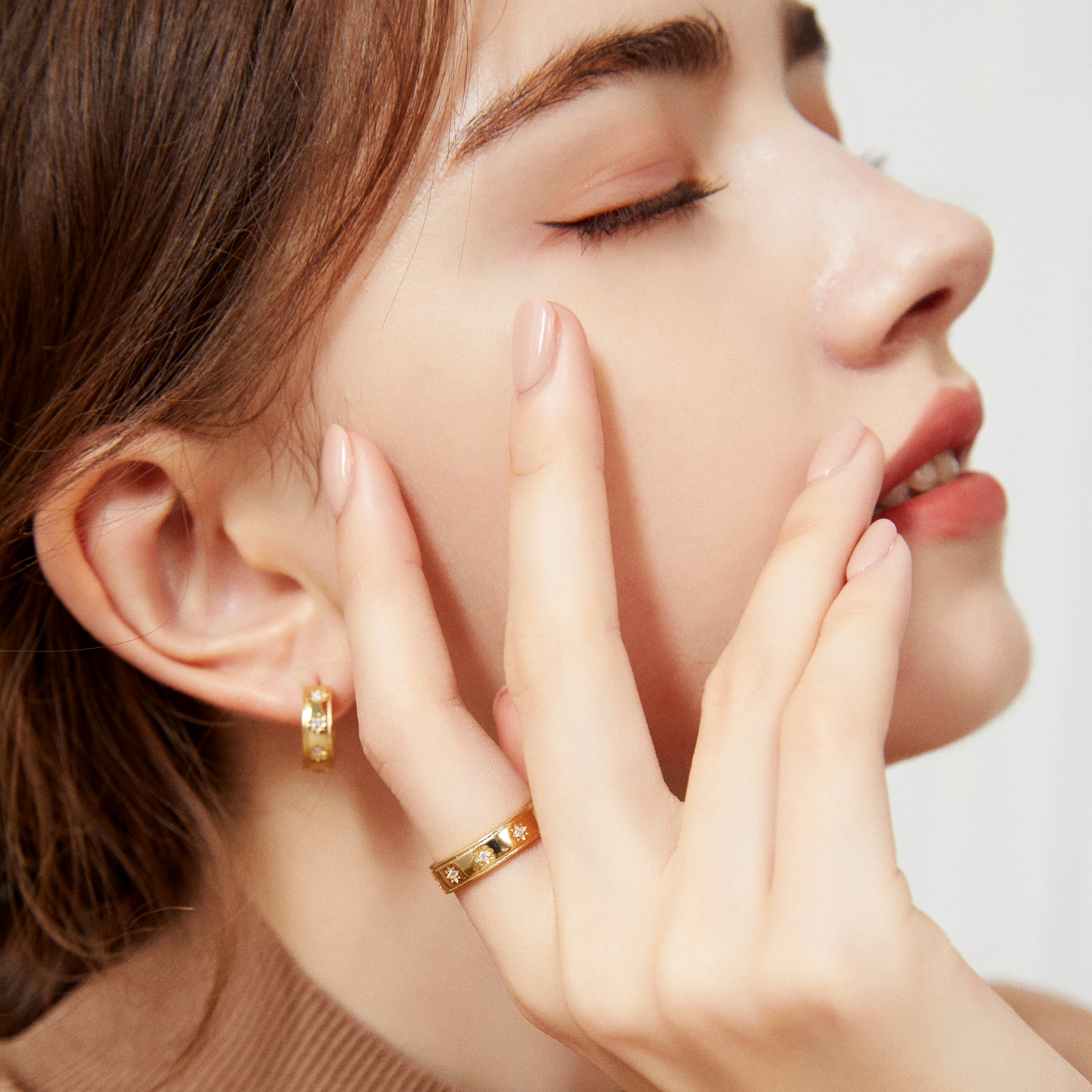 Comet Constellation Hoop Earrings - Yellow Gold