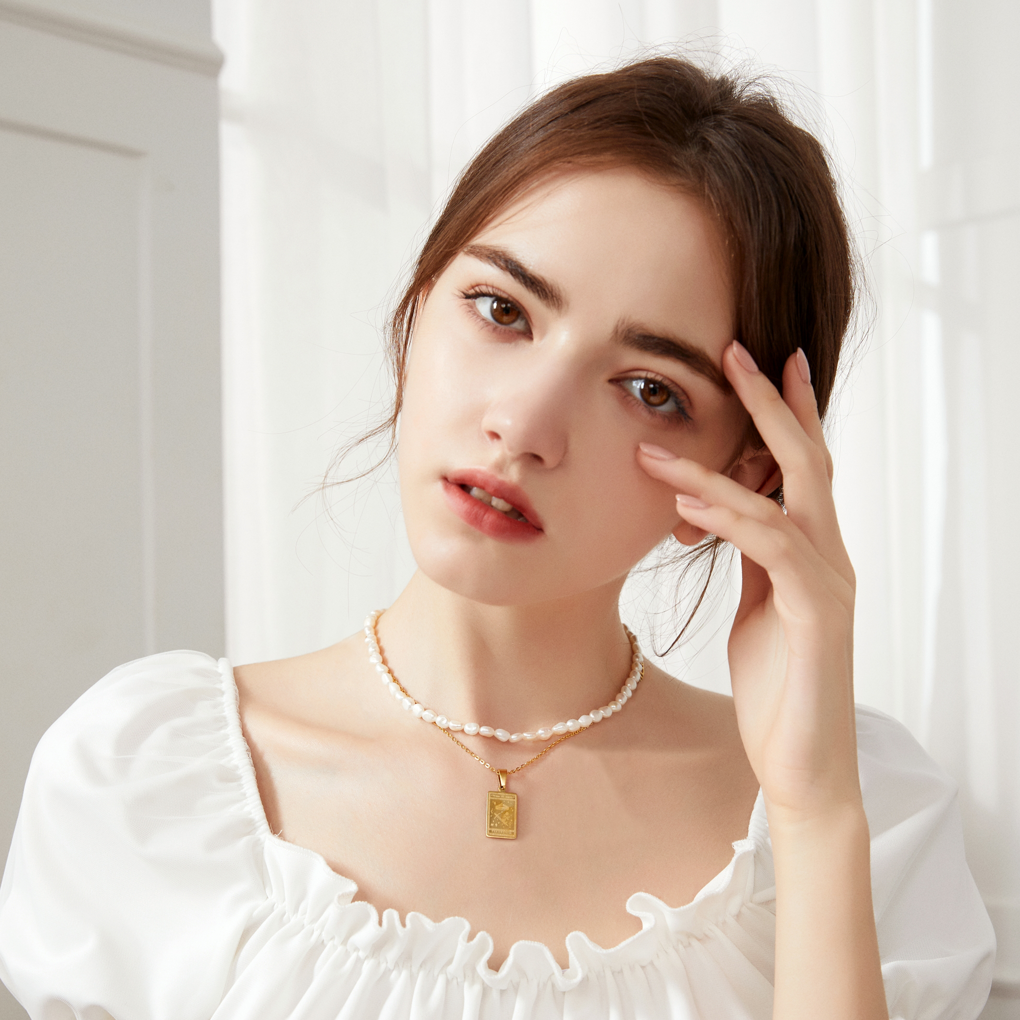 The Lovers Tarot Card Necklace - Yellow Gold