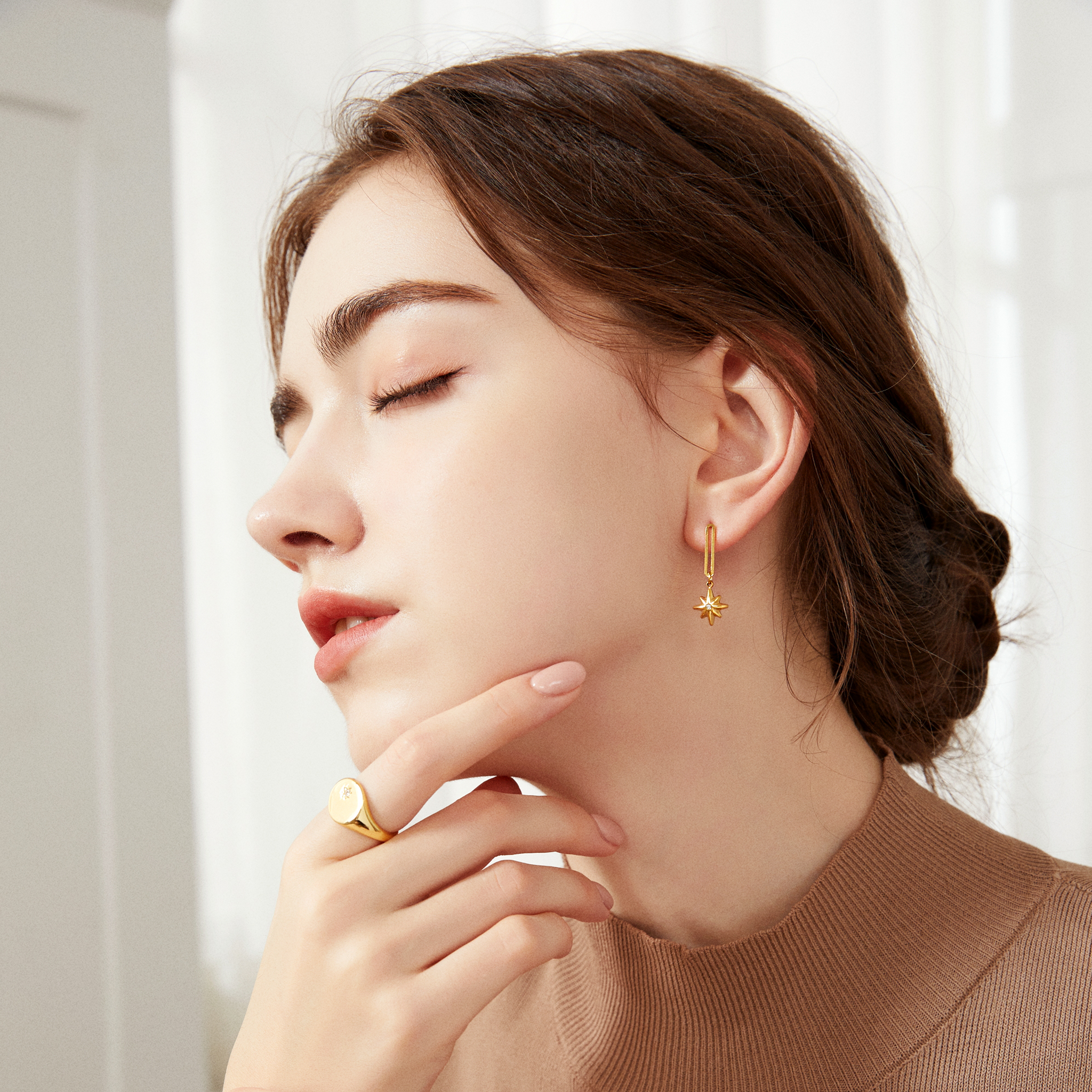 Starlight Drop Earrings - Yellow Gold