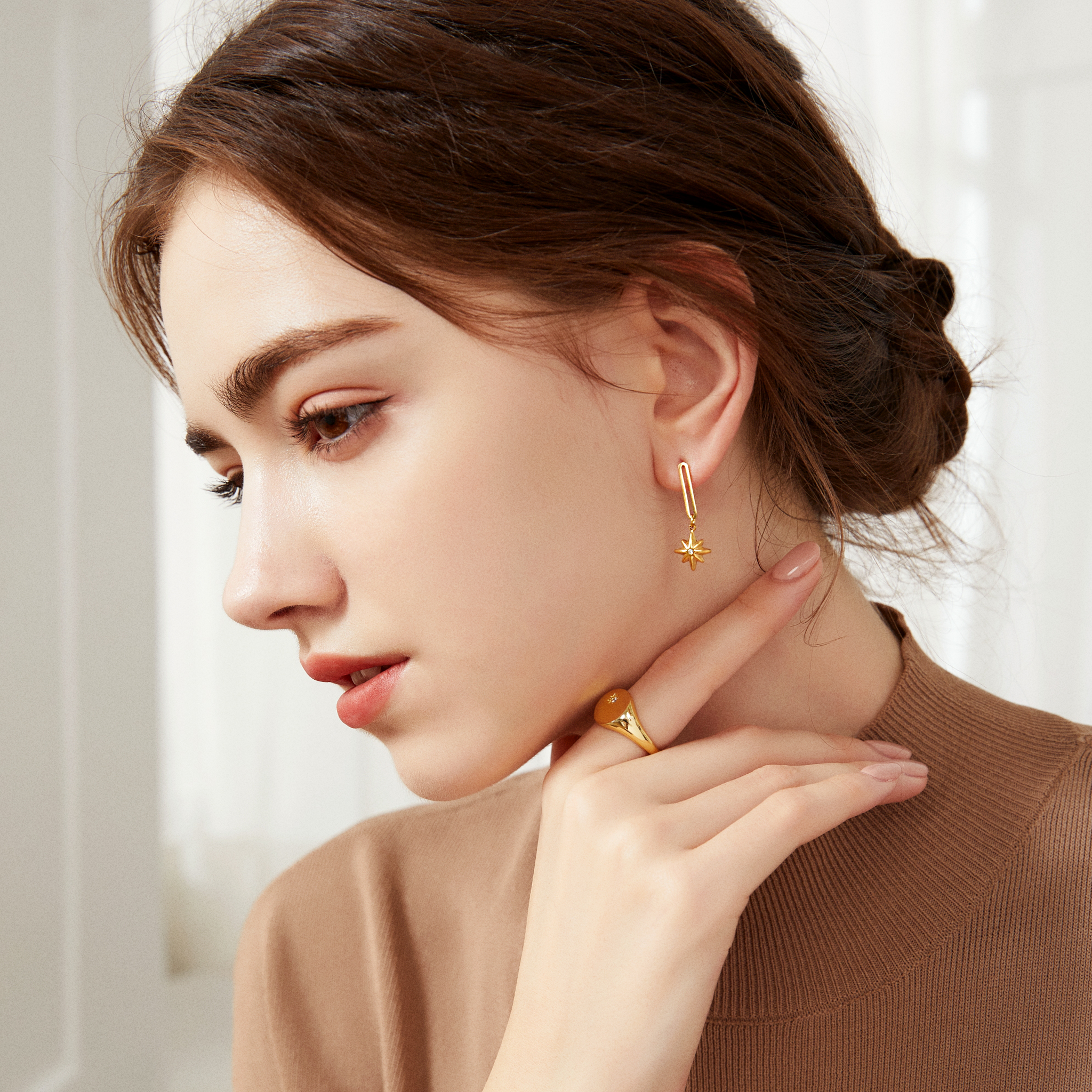 Solare Round Signet Ring - Yellow Gold