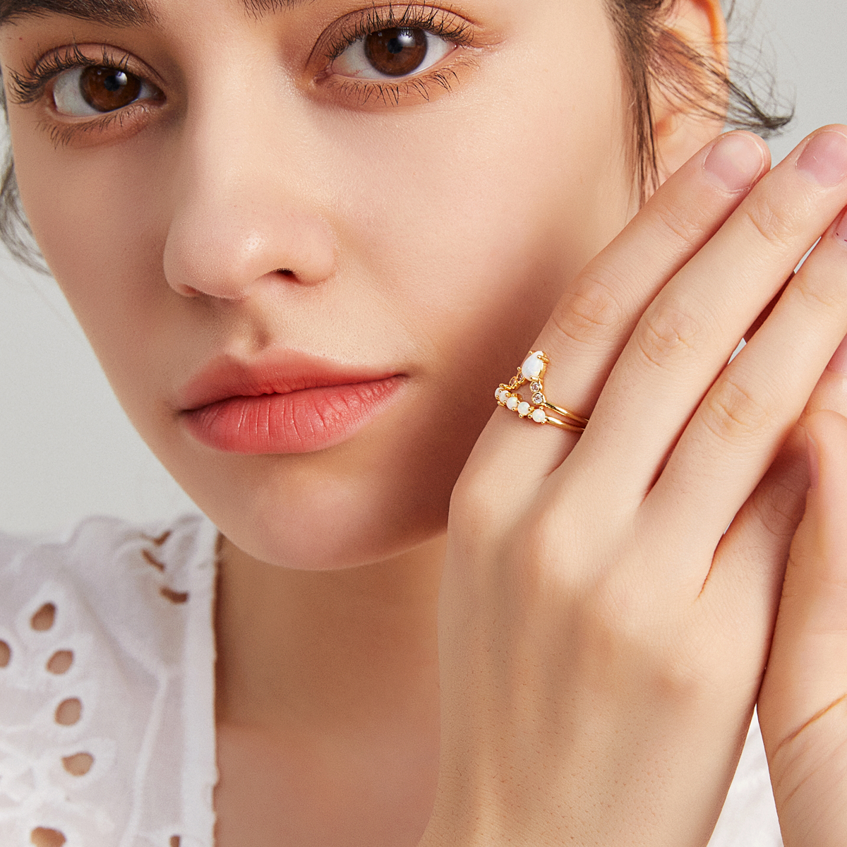 Bora Bora Seashell and Gem Ring - Yellow Gold