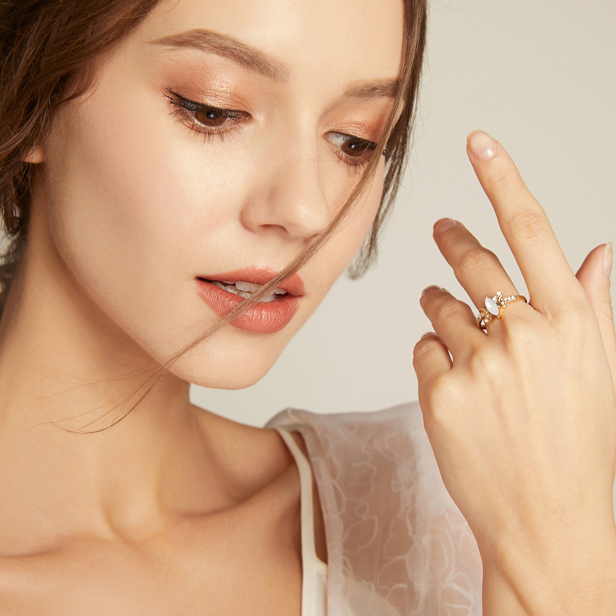 Marquise Moonlight Ring - Yellow Gold