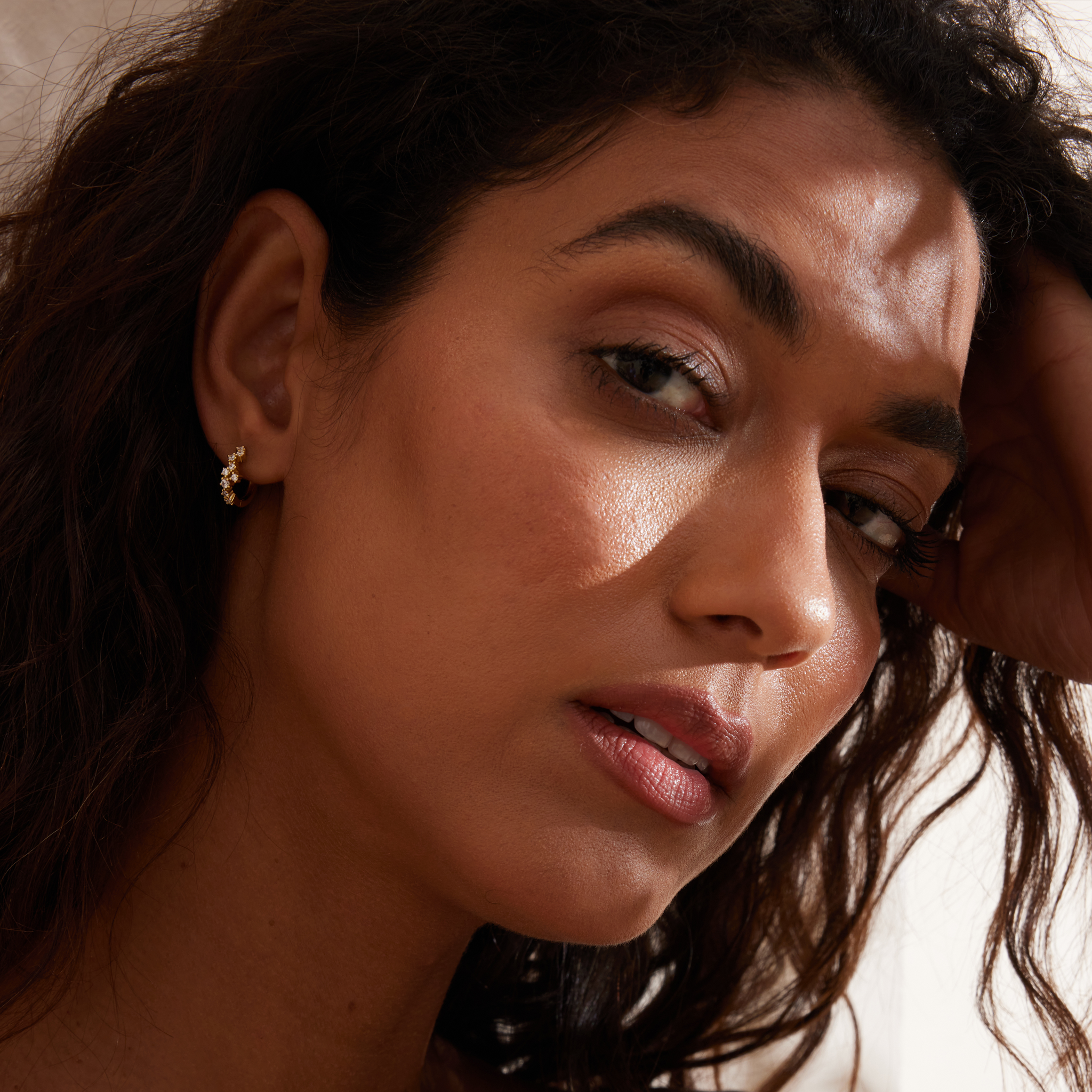 Oceanlight Gleaming Huggies - Yellow Gold