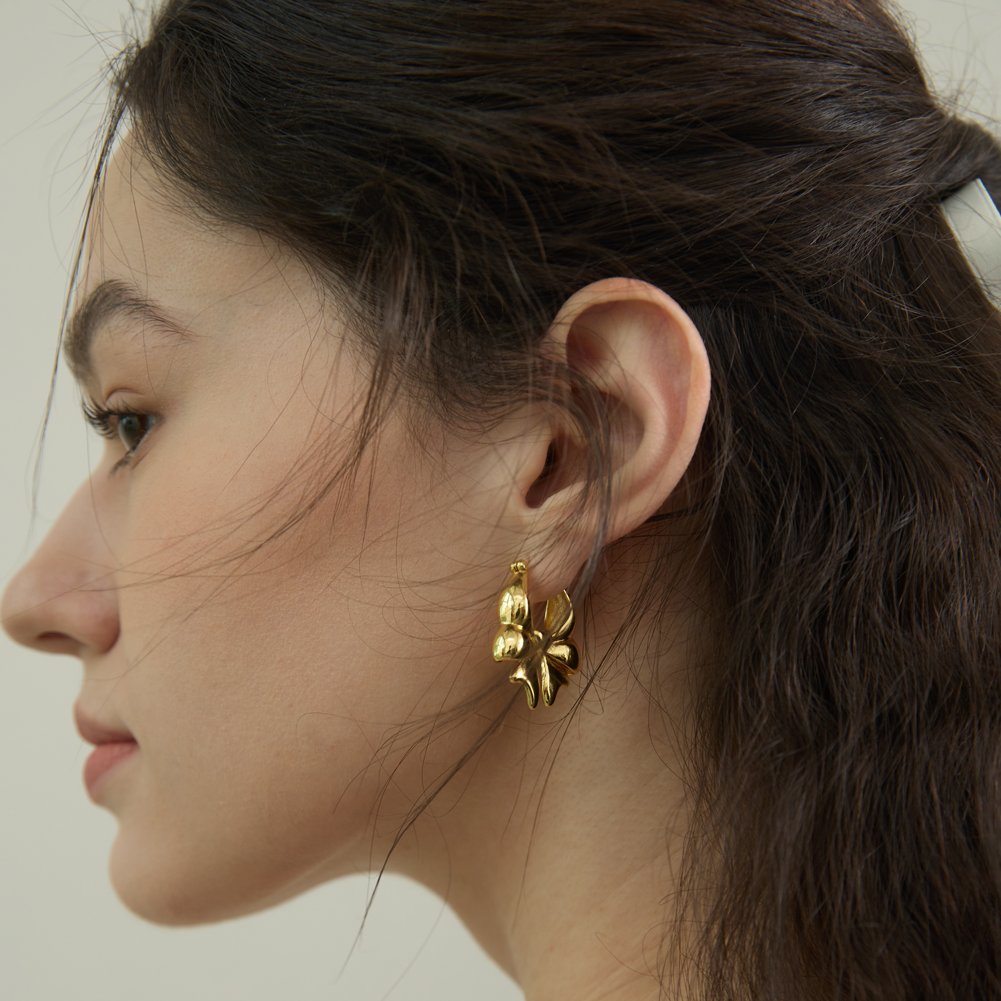 Grand Bal au Château Earrings - Yellow Gold