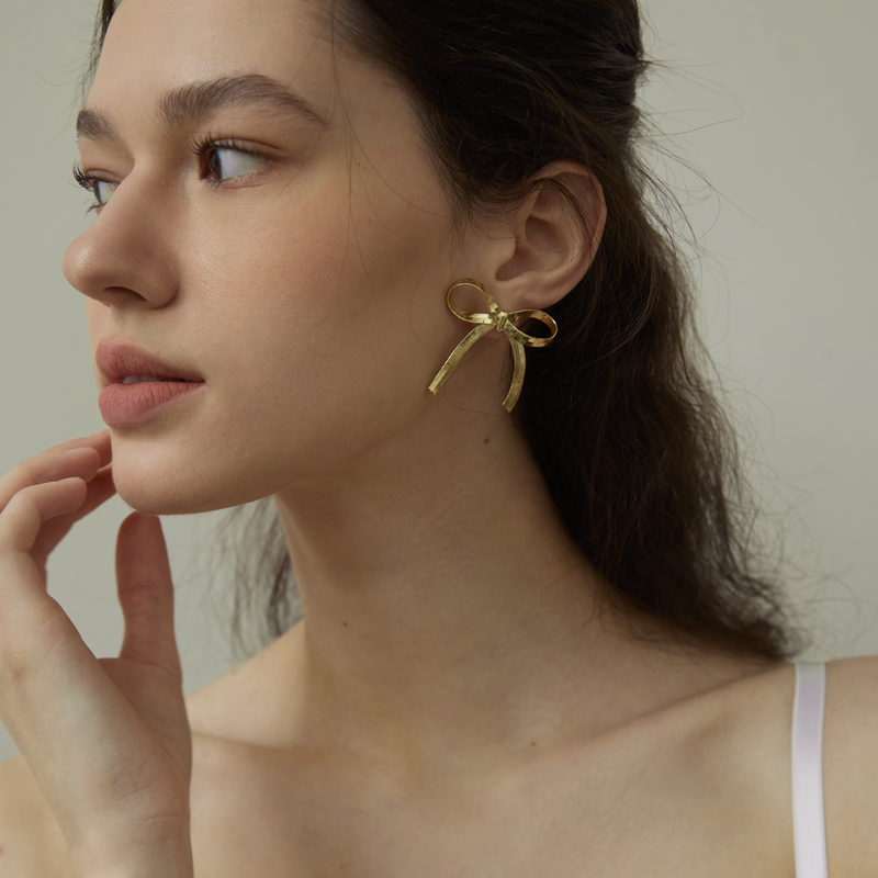 Ruban de Soie Earrings - Yellow Gold