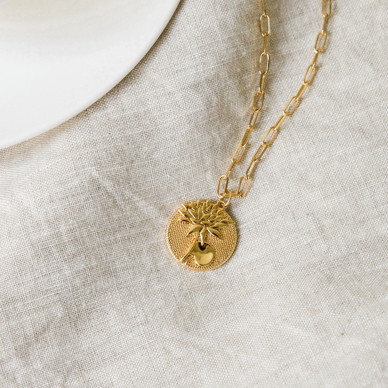 July Birthflower Necklace - Lily Lotus