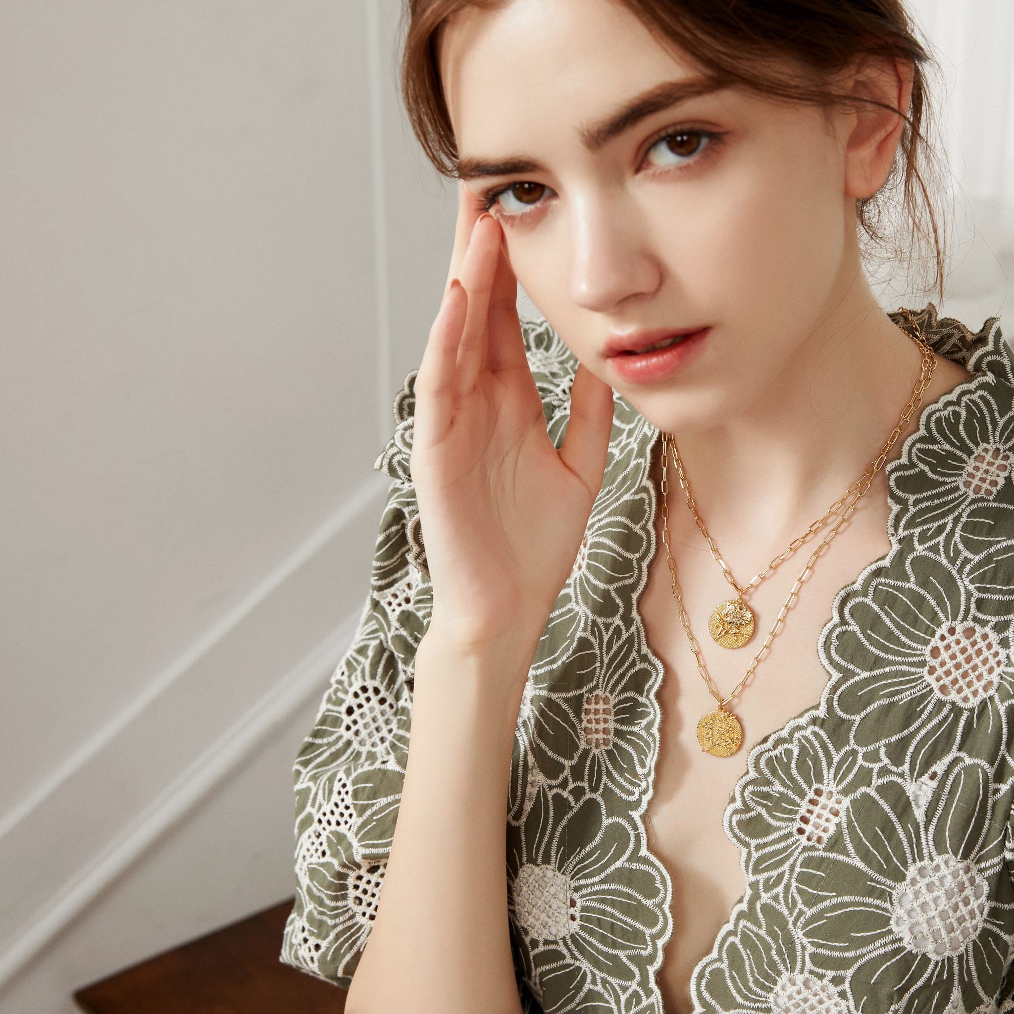 June Birthflower Necklace - Rosey Rose