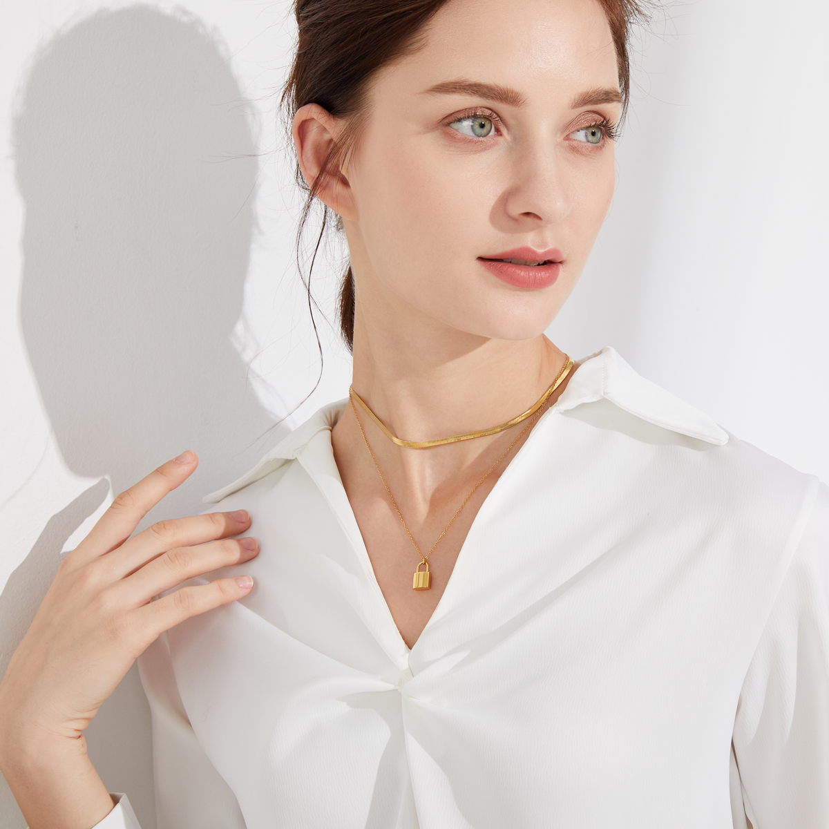 The 5th Avenue Snake Chain Choker - Silver