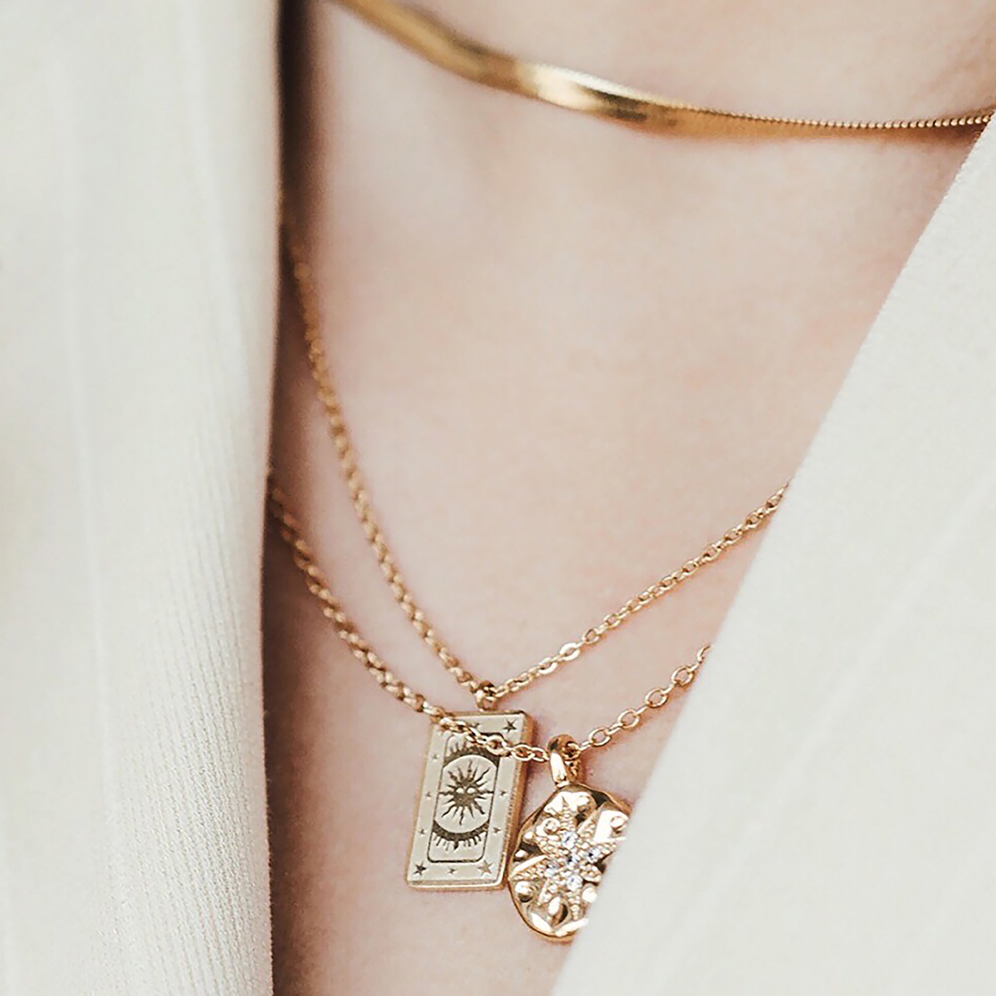 The Sun Tarot Card Necklace - Yellow Gold