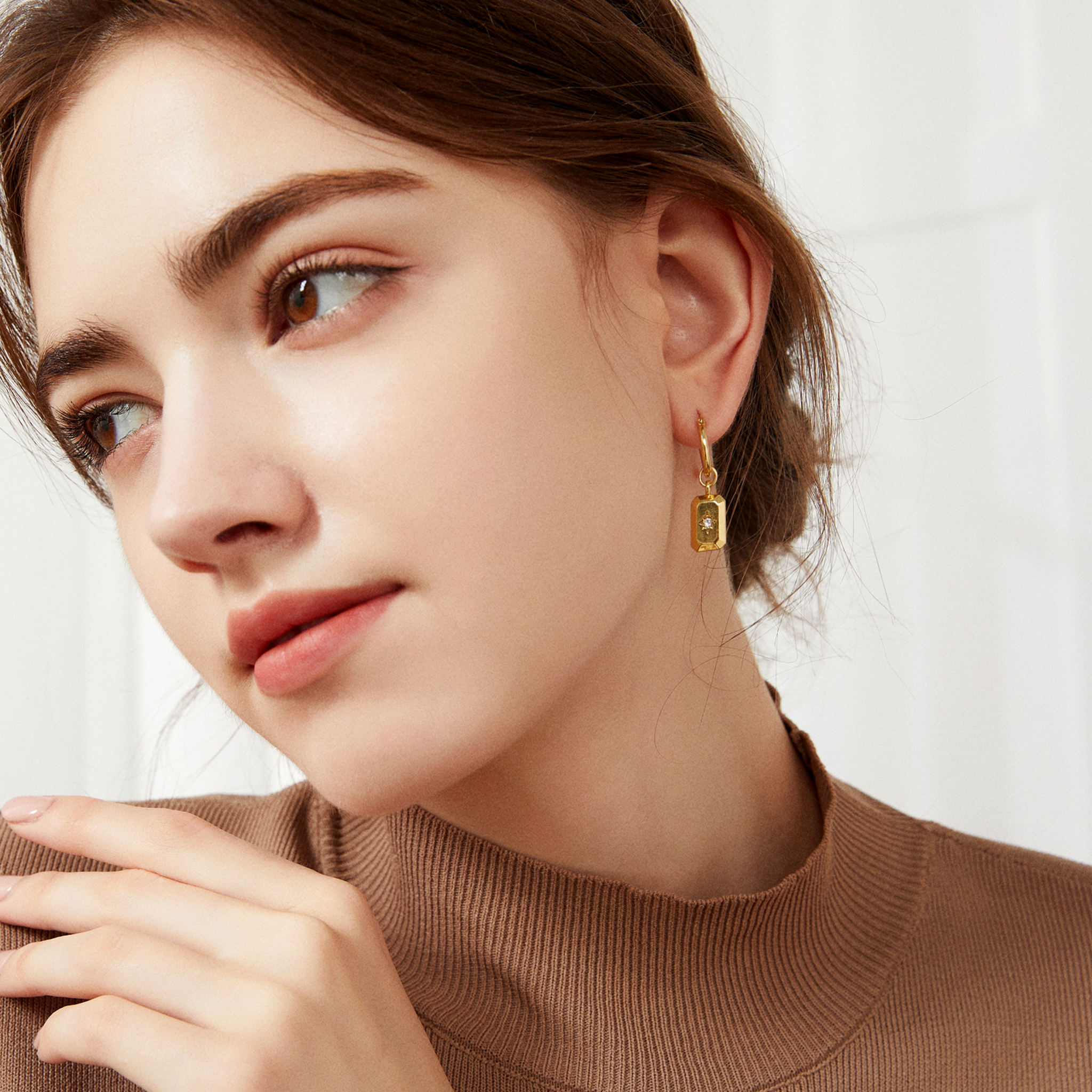 Malibu Emerald Huggies - Yellow Gold