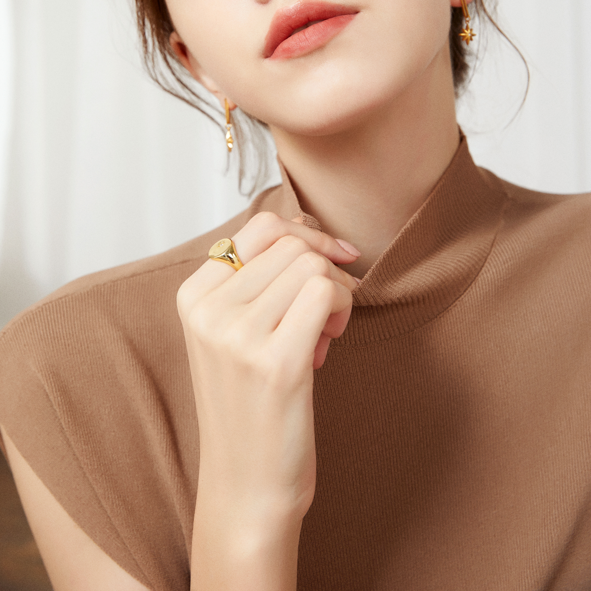 Starlight Drop Earrings - Yellow Gold