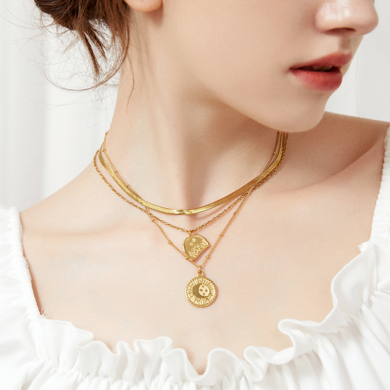 Nymph Arch Necklace - Yellow Gold