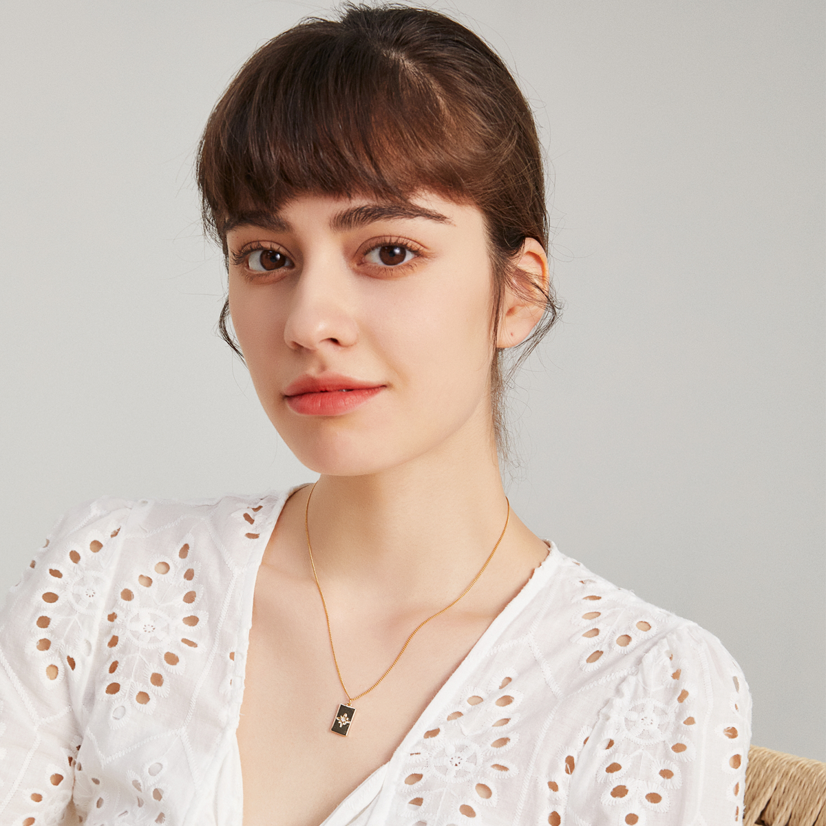 Stars Seeker Signet Necklace