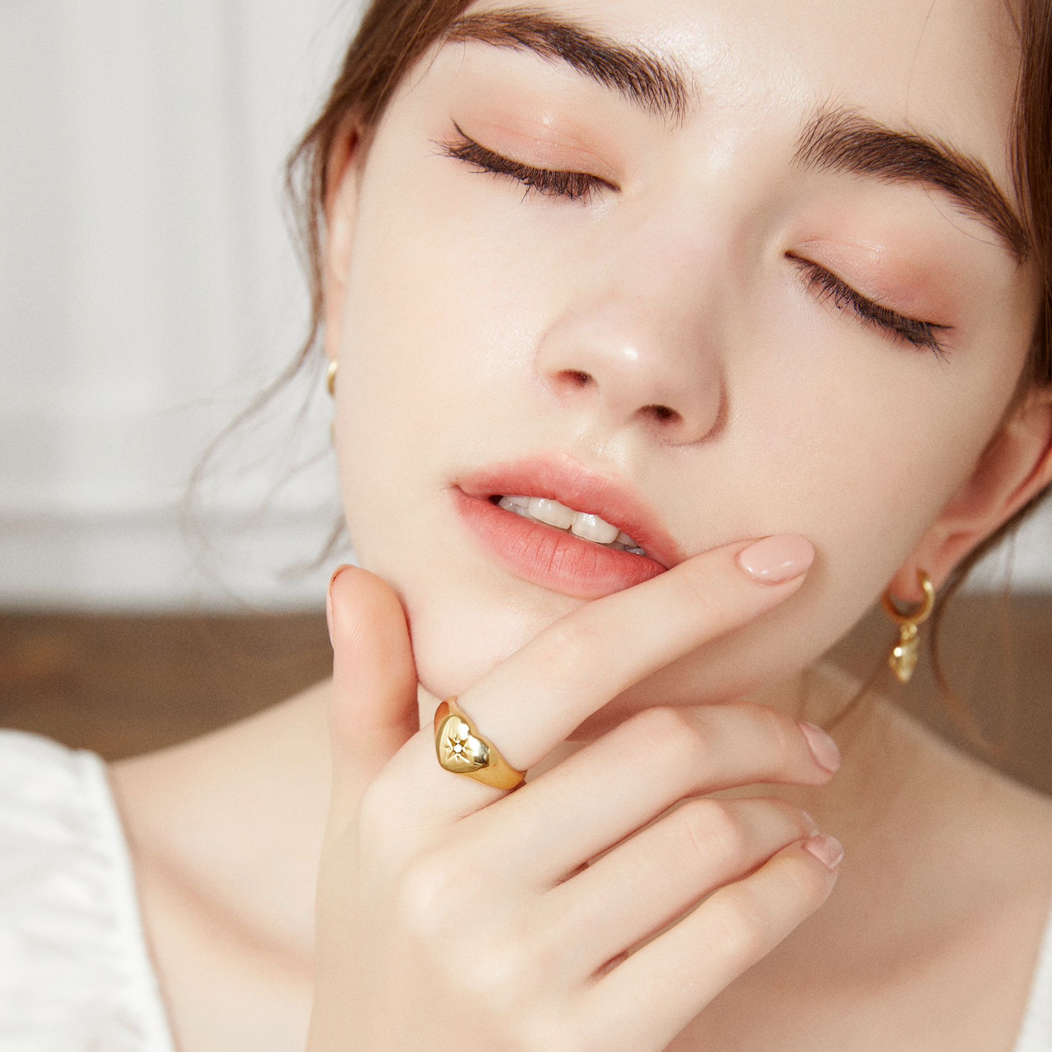 Solare Heart Signet Ring - Yellow Gold